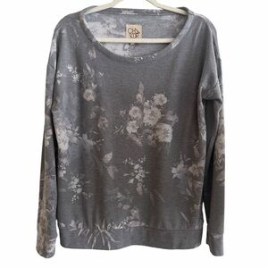 Chaser Semaj Scoop Neck Gray Floral Top size medium